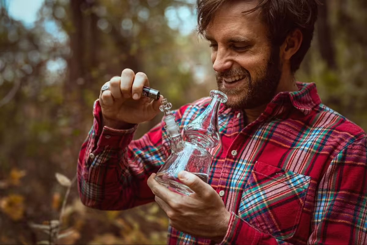 Is It Required to Put Ice in a Bong?